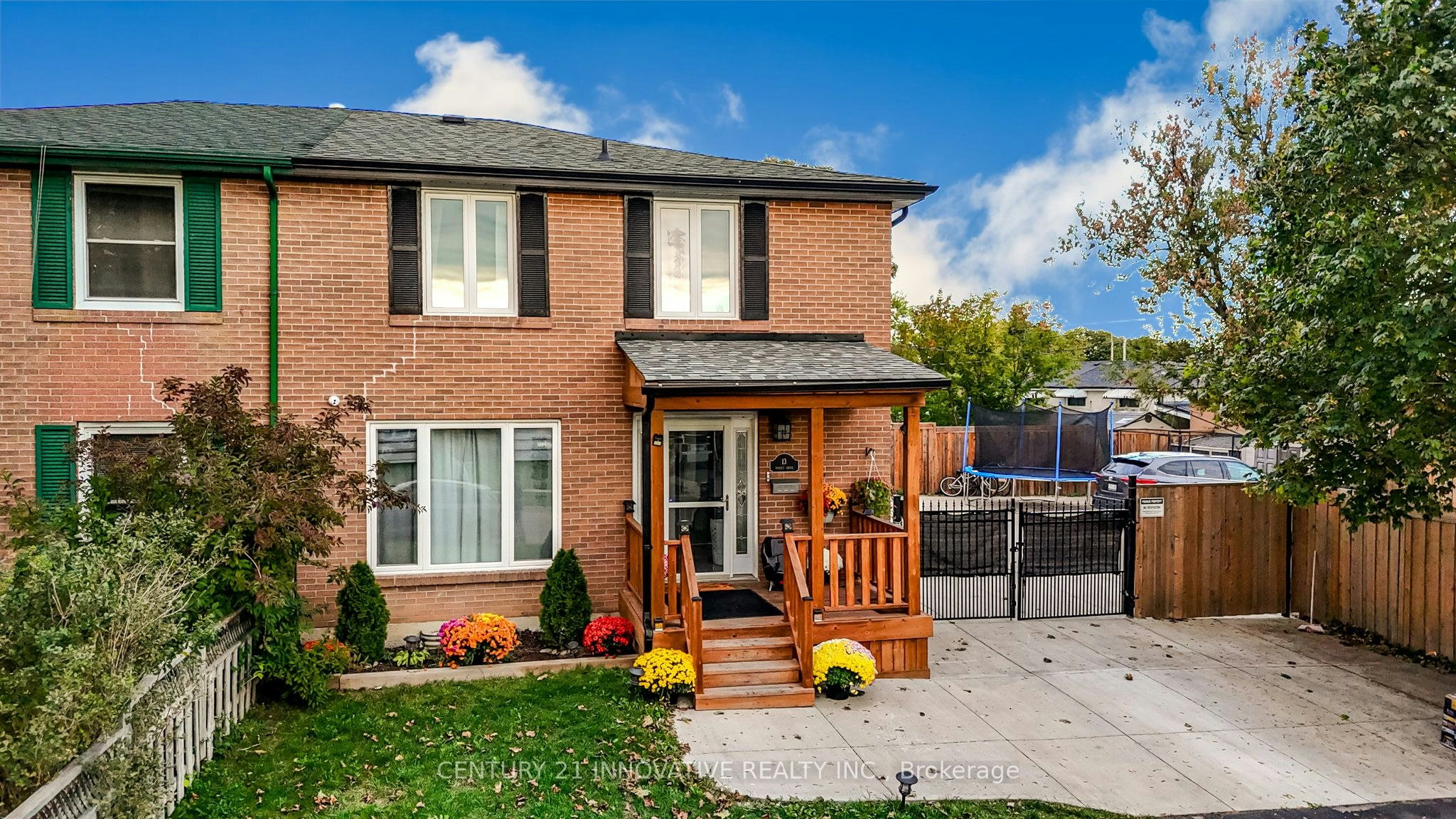 13 Dorset Drive, Brampton, ON, L6T 2Y1