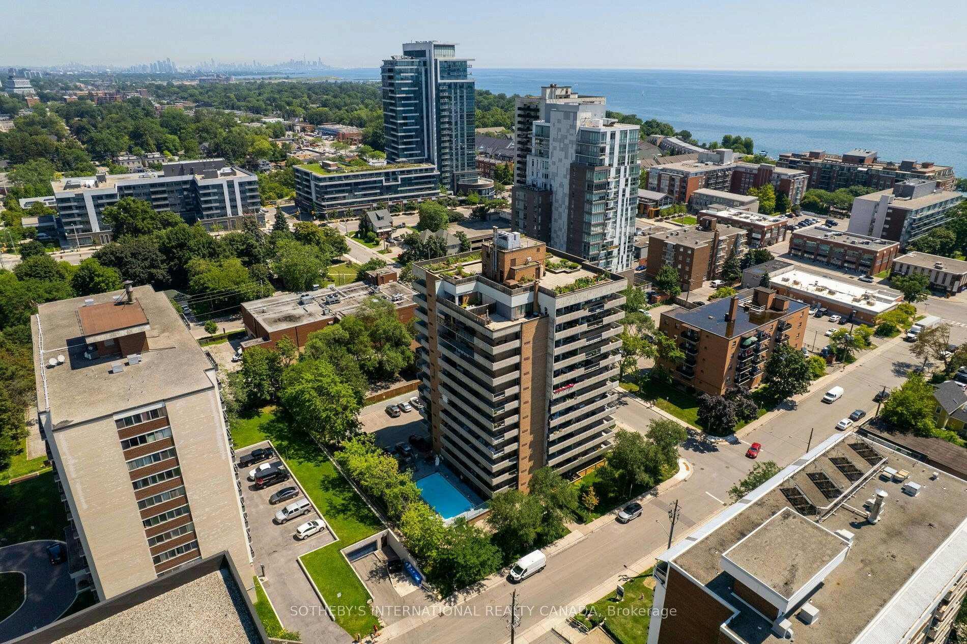 903-66 High Street E, Mississauga, ON, L5G 1K2