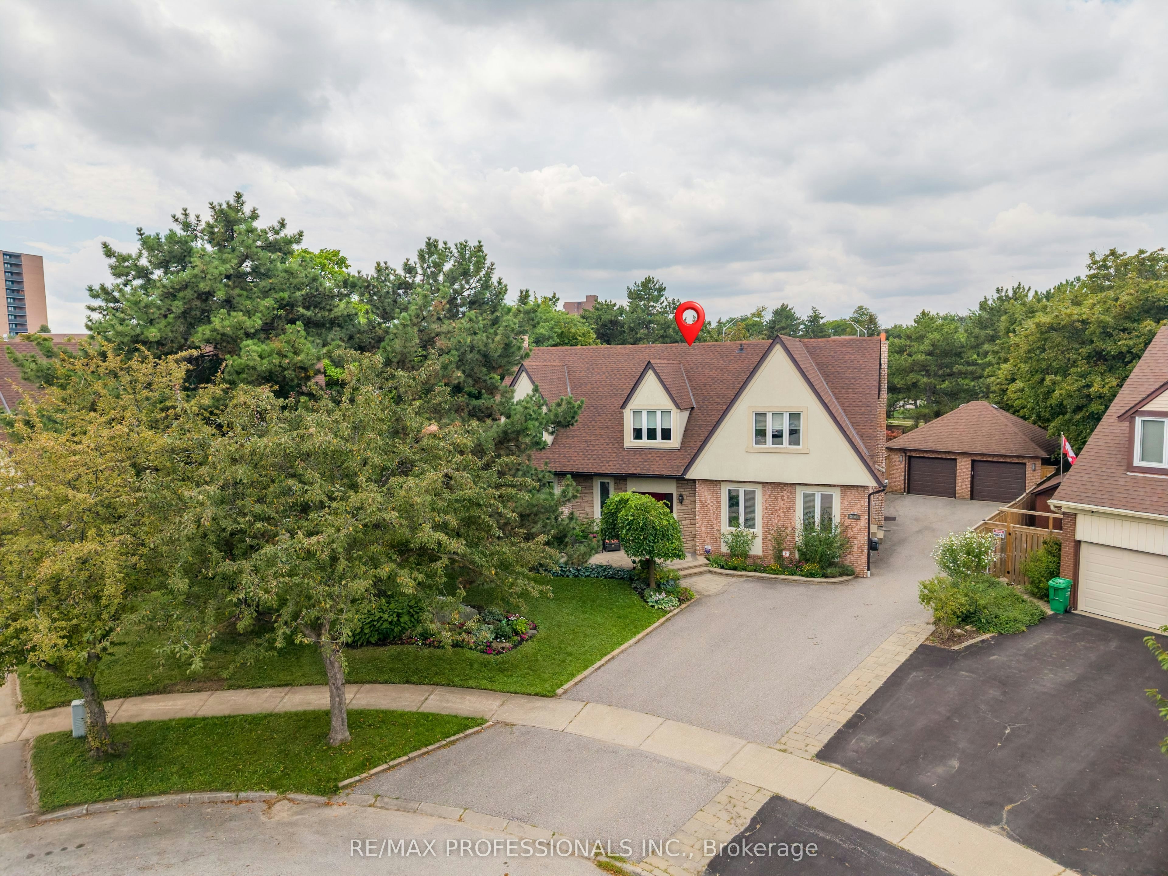 2604 Barrisdale Court, Mississauga, ON, L5N 2H2