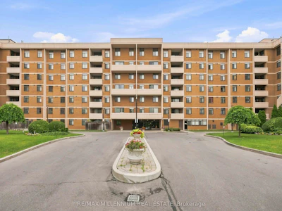 126-2645 Jane Street - 2