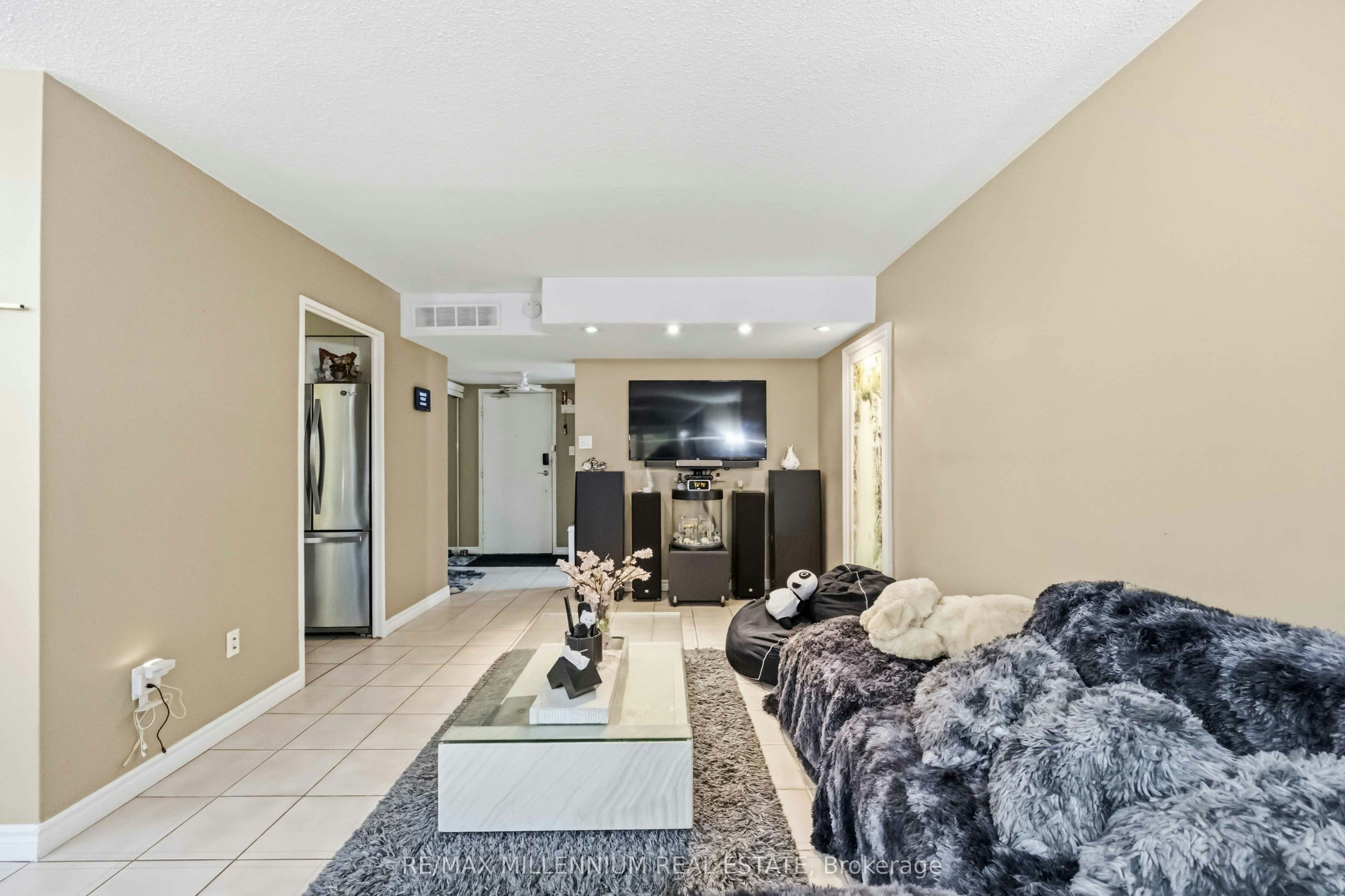 126-2645 Jane Street, Toronto, ON, M3L 2J3 - 13