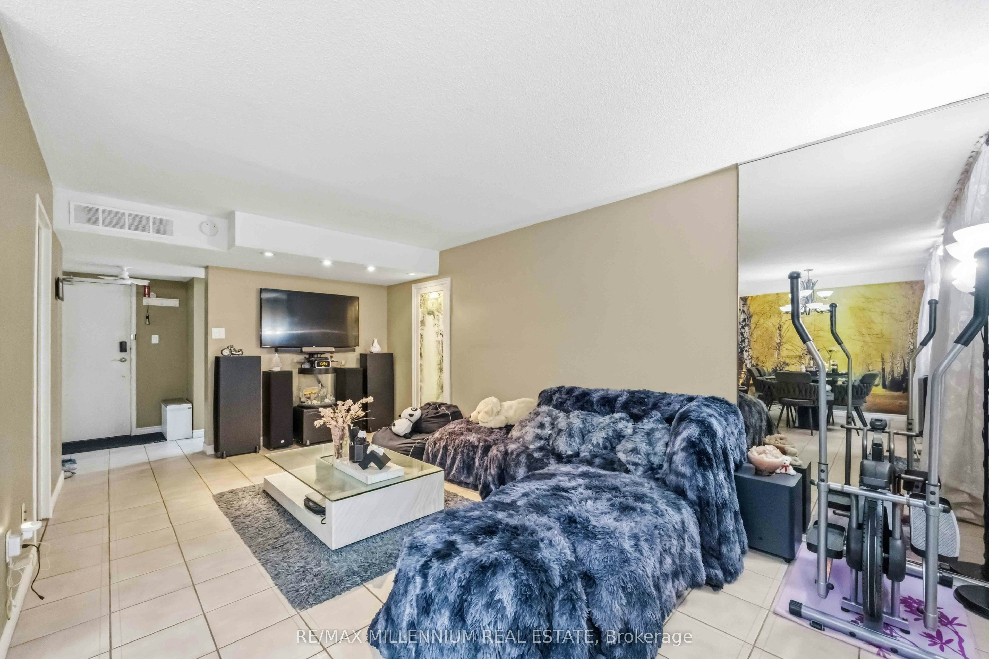 126-2645 Jane Street, Toronto, ON, M3L 2J3 - 12