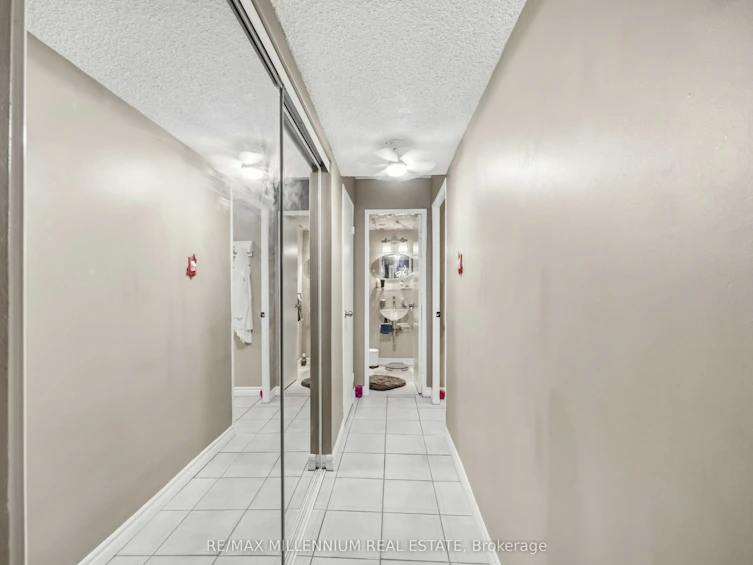 126-2645 Jane Street, Toronto, ON, M3L 2J3 - 6