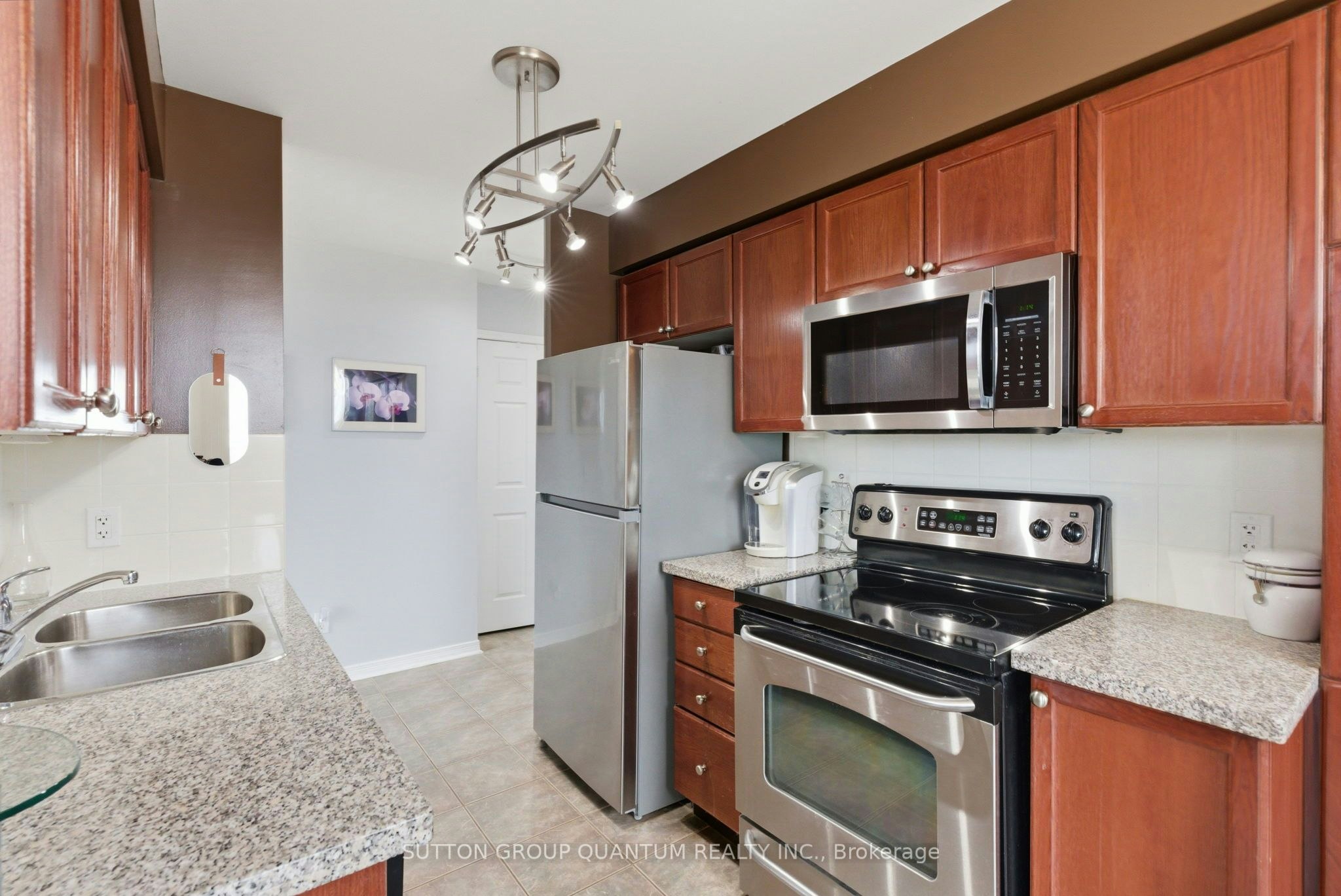 104-4889 Kimbermount Avenue, Mississauga, ON, L5M 7R9 - 5