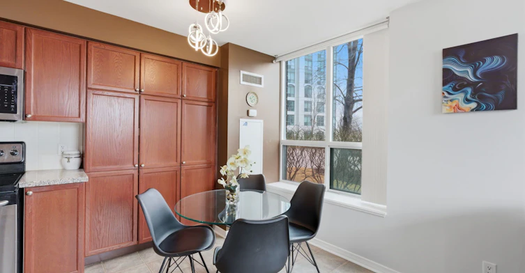 104-4889 Kimbermount Avenue, Mississauga, ON, L5M 7R9 - 6