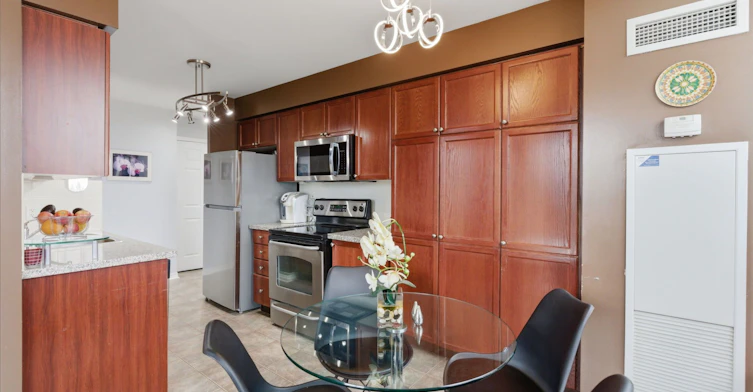 104-4889 Kimbermount Avenue, Mississauga, ON, L5M 7R9 - 7
