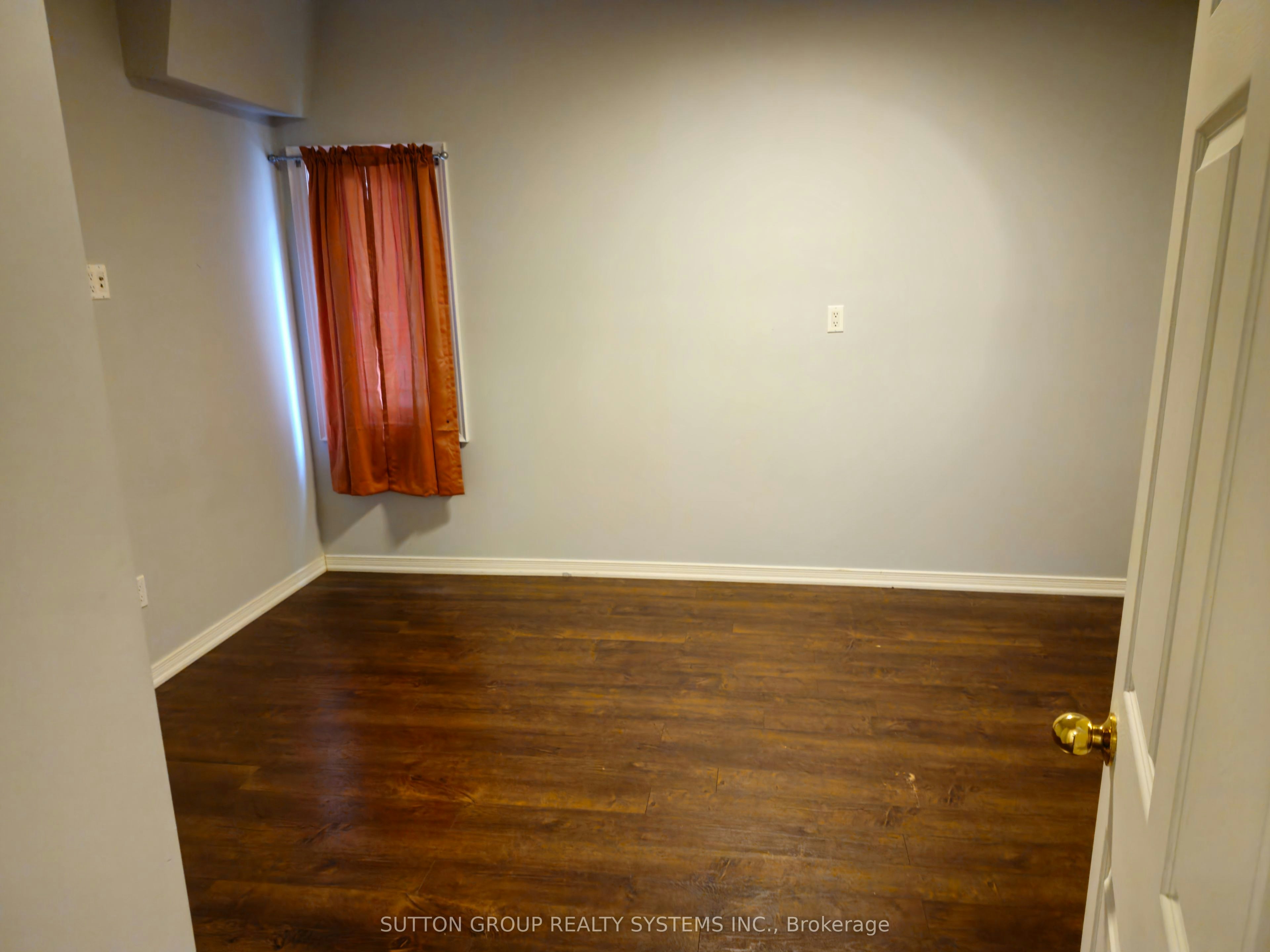 Main Level-8879 Heritage Road, Brampton, ON, L6Y 0E4 - 12
