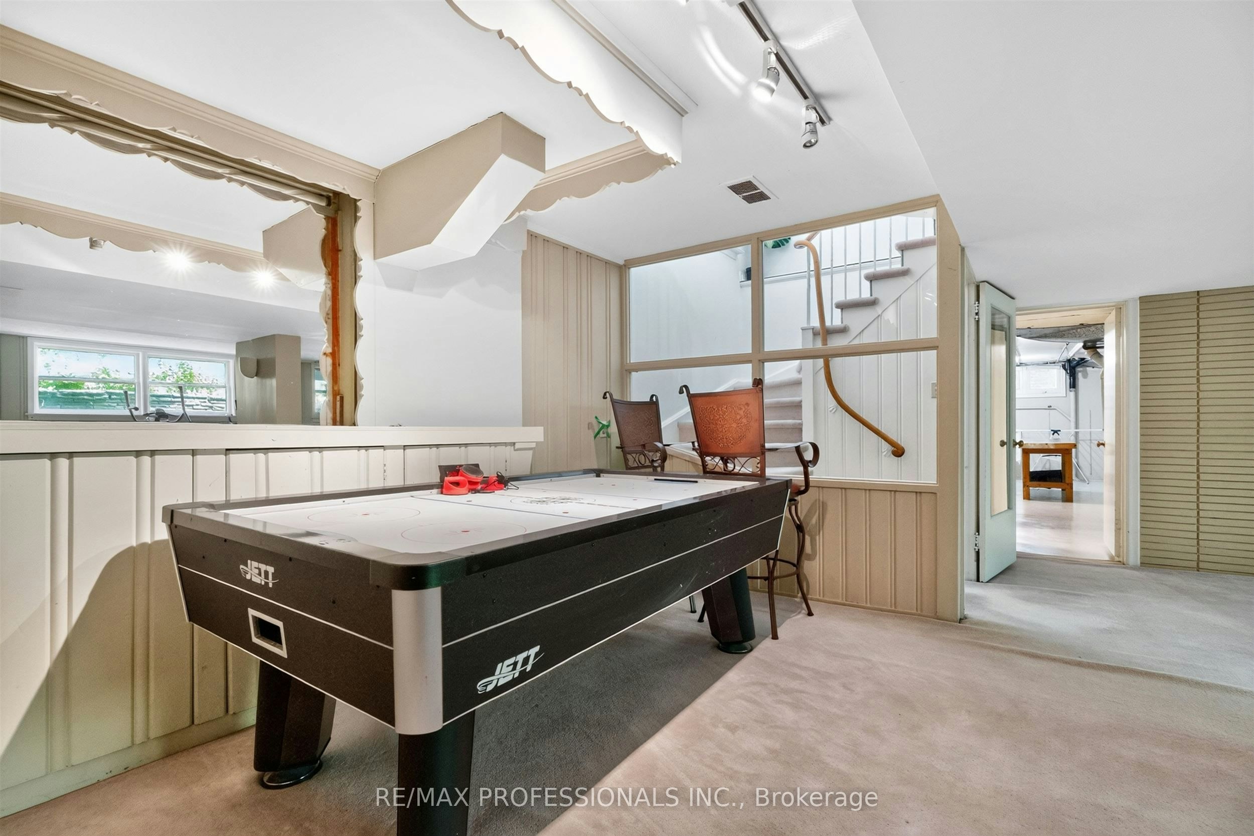 89 Valecrest Drive, Toronto, ON, M9A 4P5 - 25