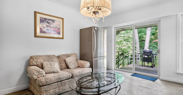 89 Valecrest Drive, Toronto, ON, M9A 4P5 - 8