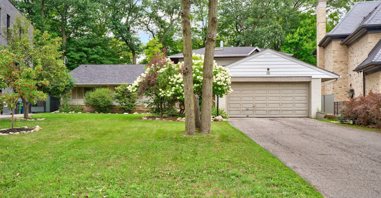 89 Valecrest Drive, Toronto, ON, M9A 4P5