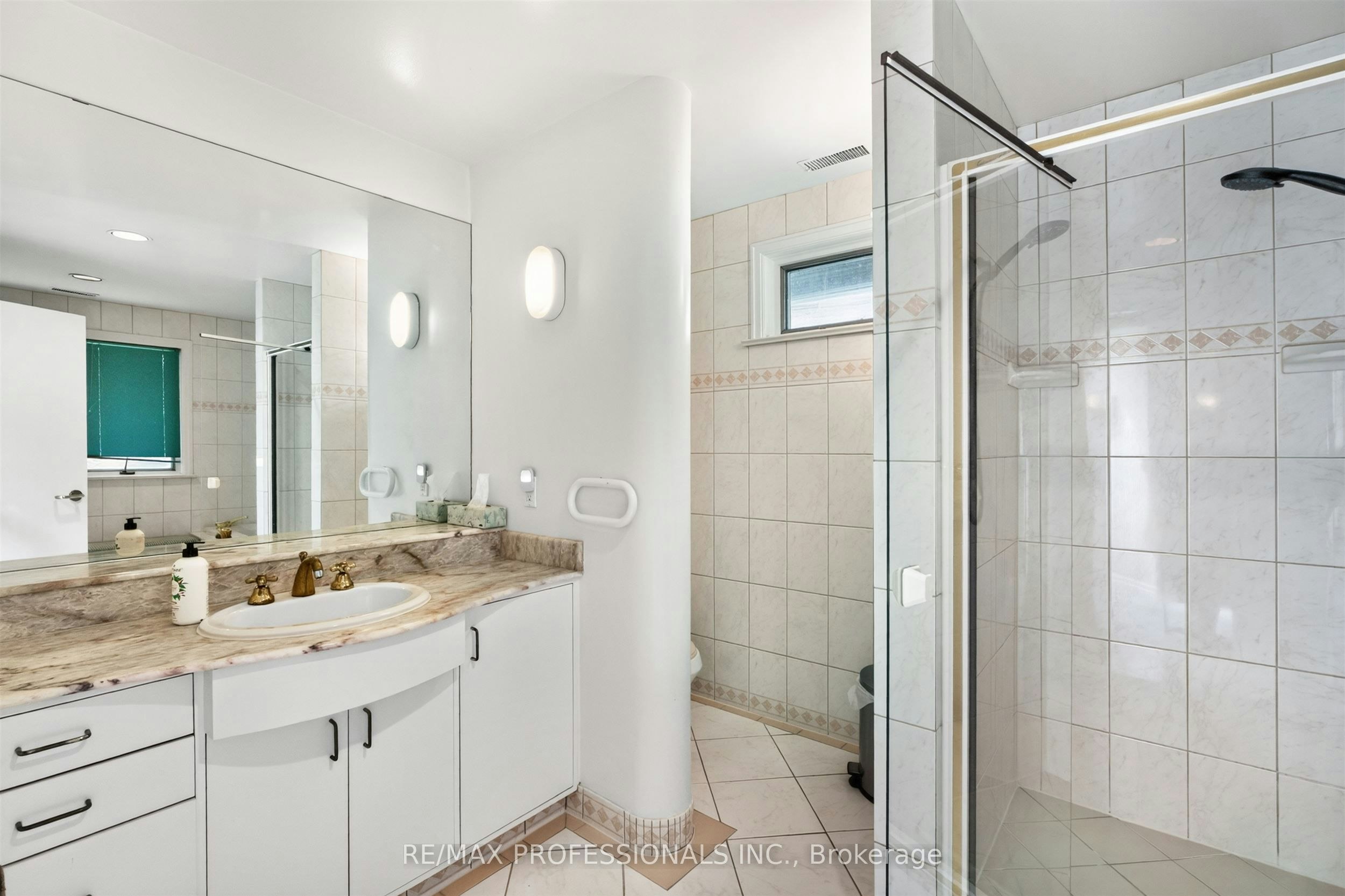 89 Valecrest Drive, Toronto, ON, M9A 4P5 - 20