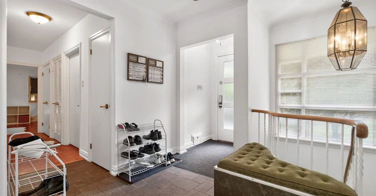 89 Valecrest Drive, Toronto, ON, M9A 4P5 - 4