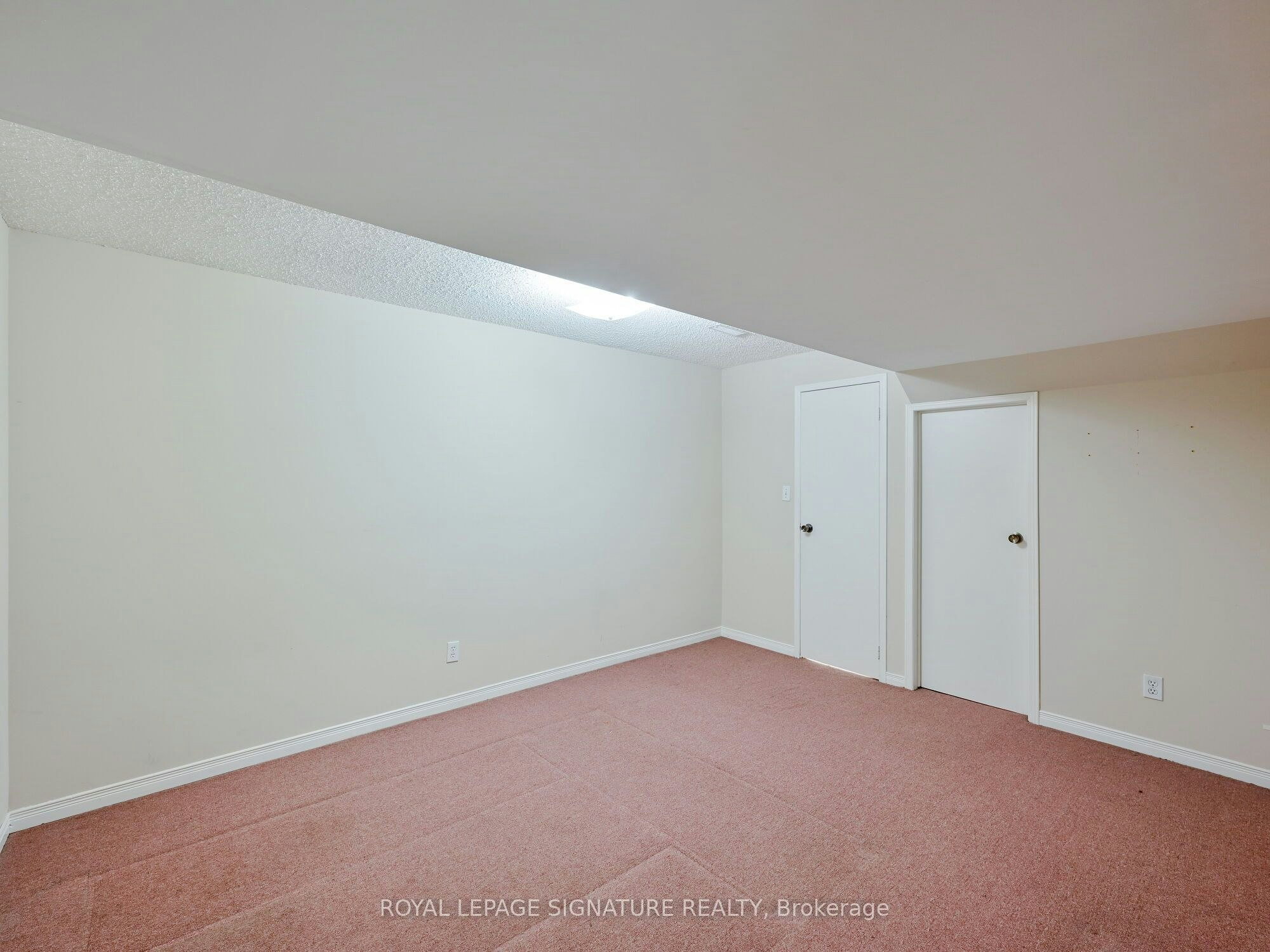 Lower-556 Farwell Crescent, Mississauga, ON, L5R 2A6 - 26