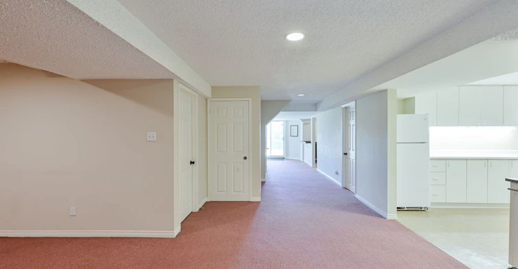 Lower-556 Farwell Crescent, Mississauga, ON, L5R 2A6 - 17