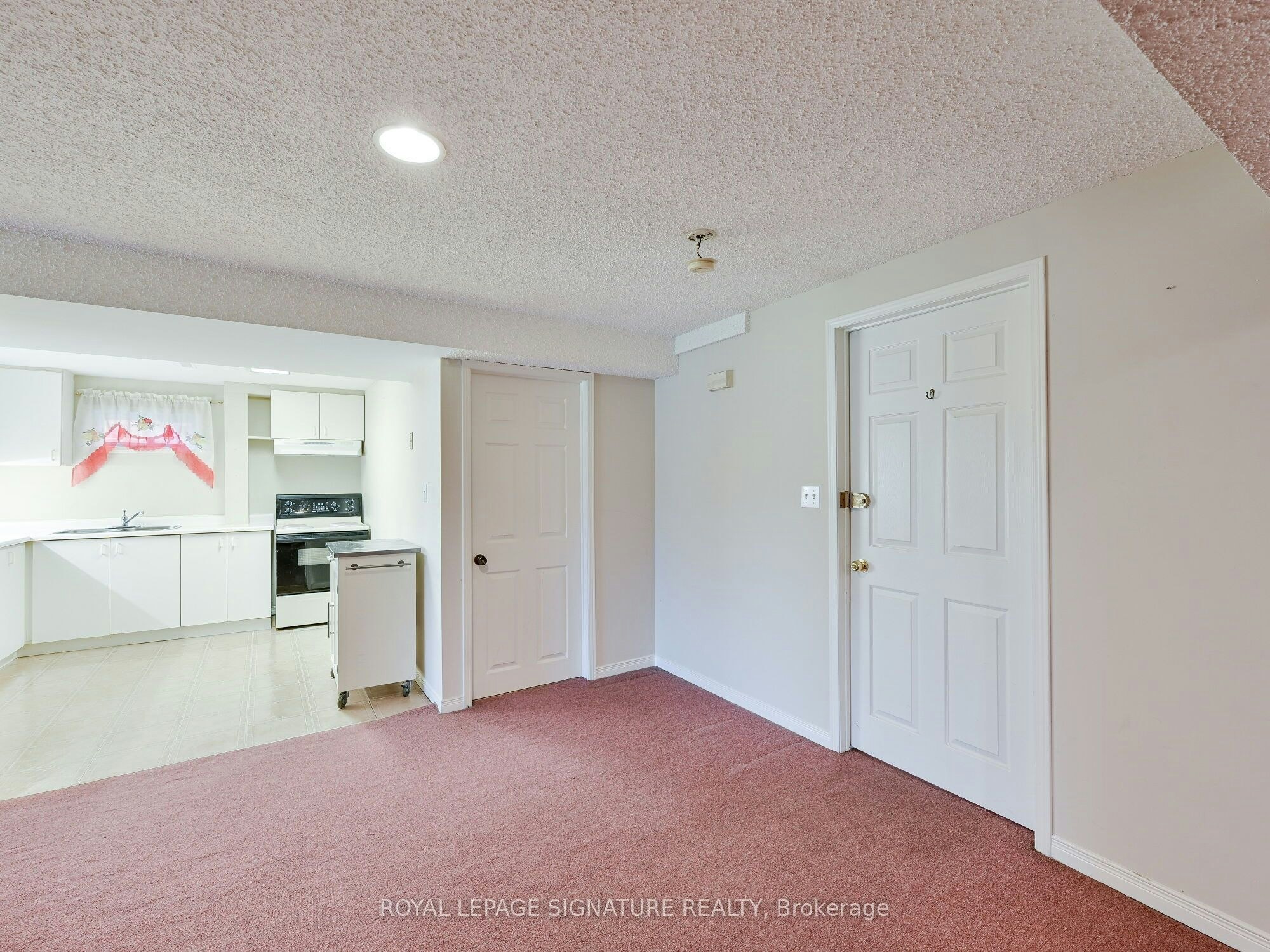 Lower-556 Farwell Crescent, Mississauga, ON, L5R 2A6 - 5