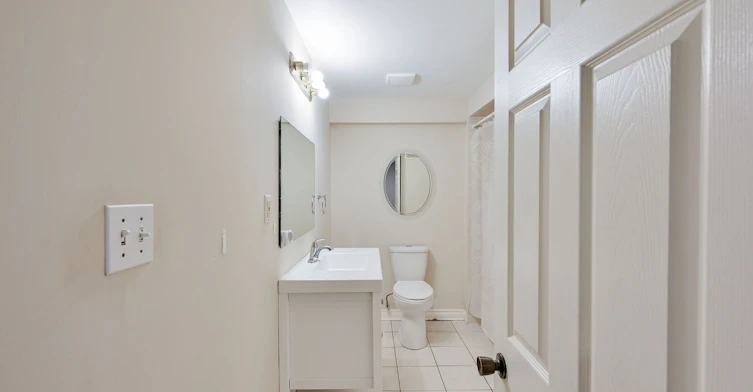 Lower-556 Farwell Crescent, Mississauga, ON, L5R 2A6 - 18