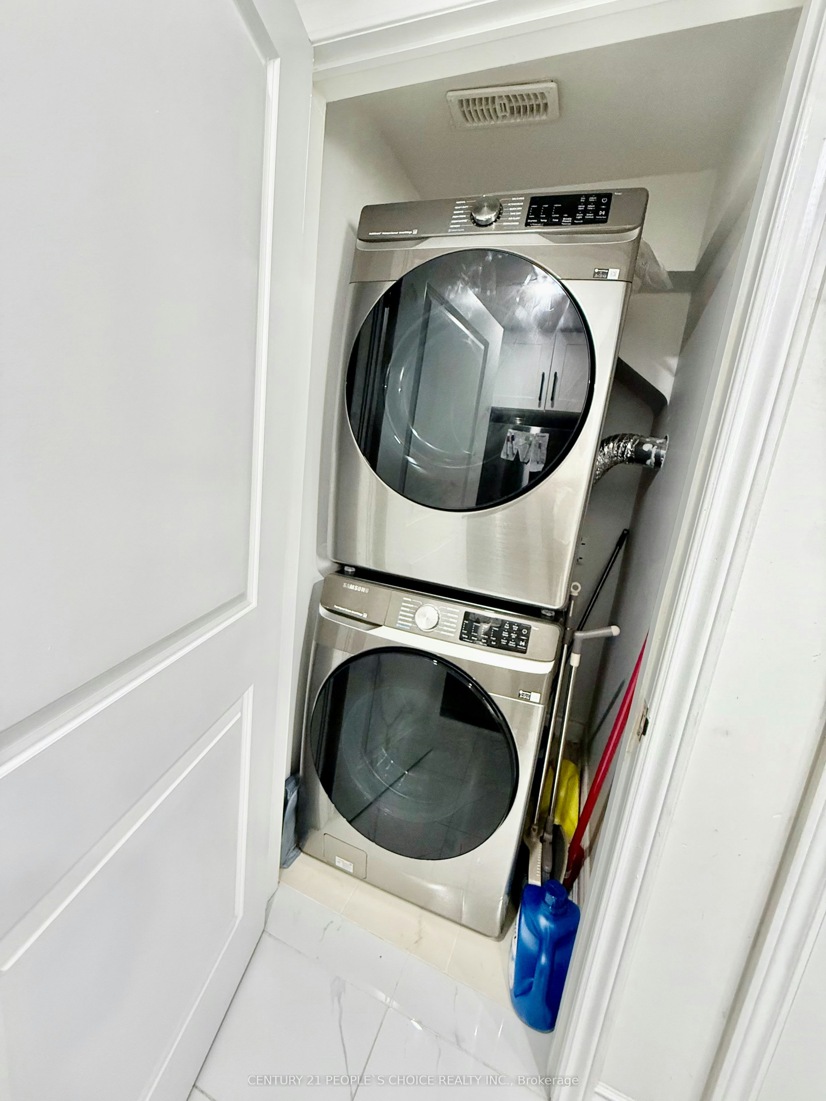 131 Locker Place, Milton, ON, L9E 1E6 - 9
