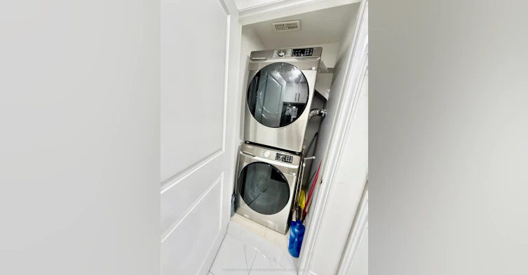 131 Locker Place, Milton, ON, L9E 1E6 - 9