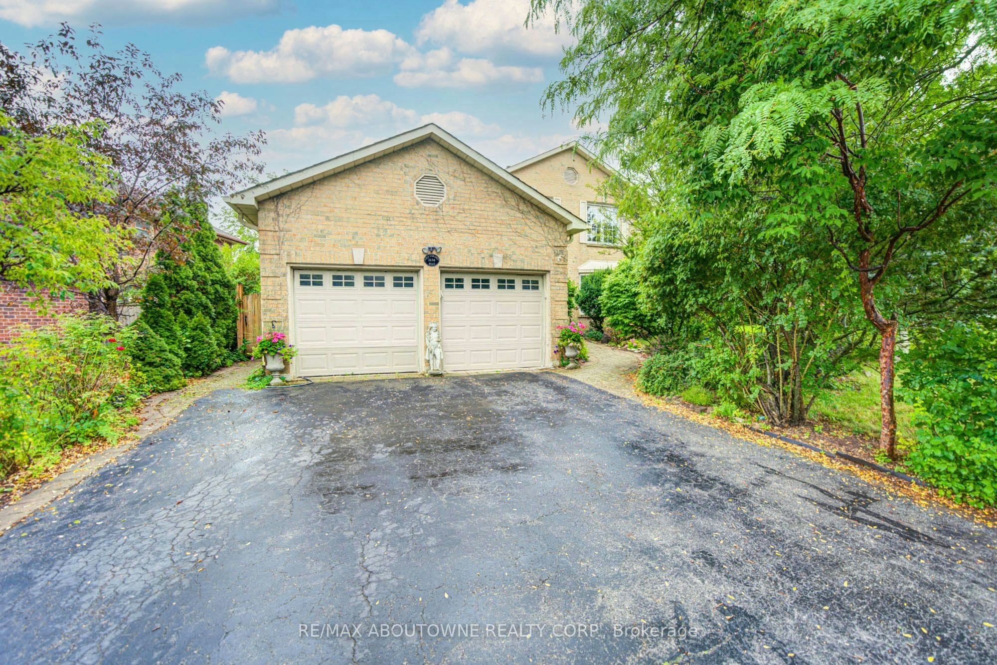 Lower-1156 Old Colony Road, Oakville, ON, L6M 1J8