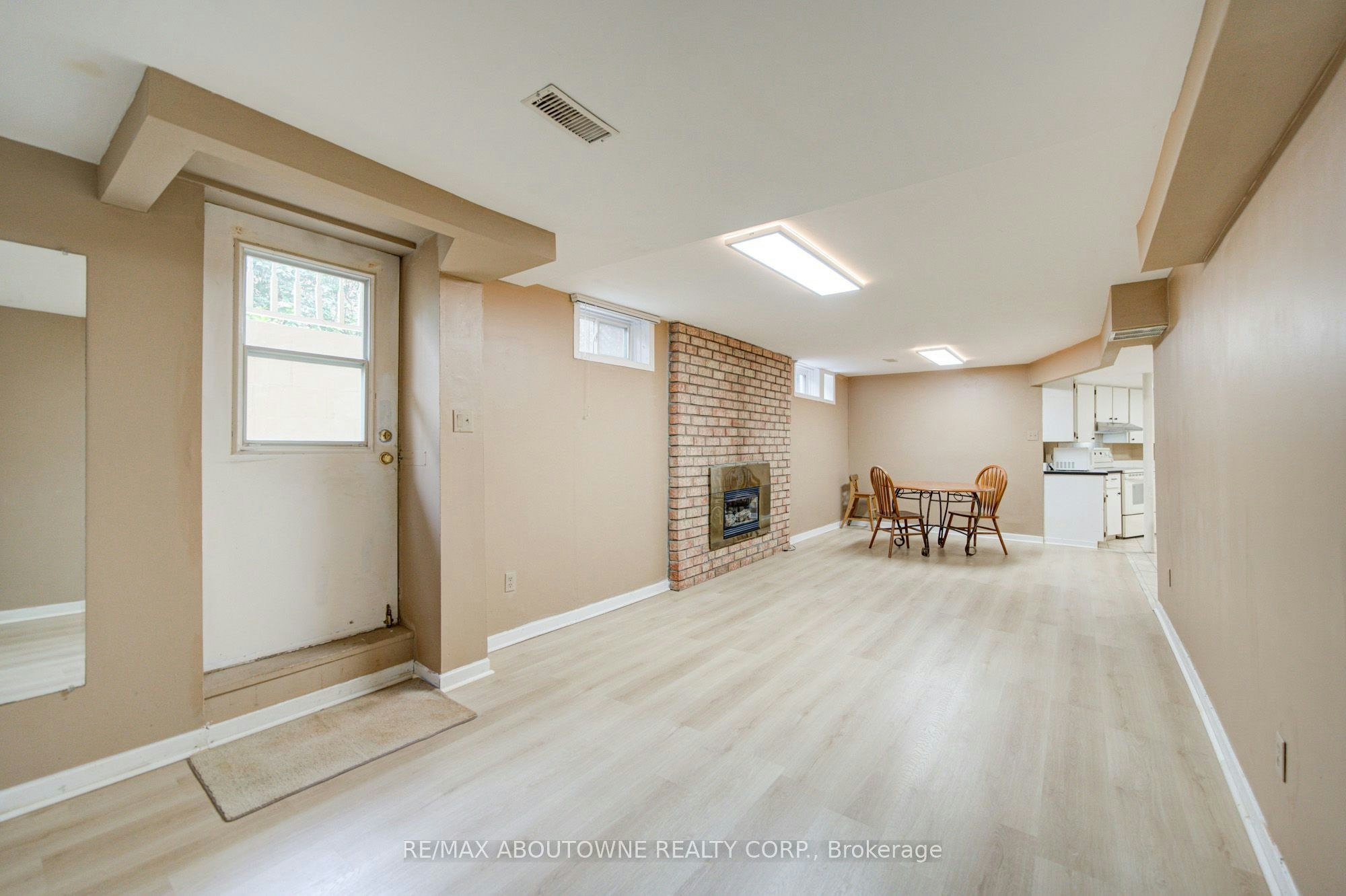 Lower-1156 Old Colony Road, Oakville, ON, L6M 1J8 - 7