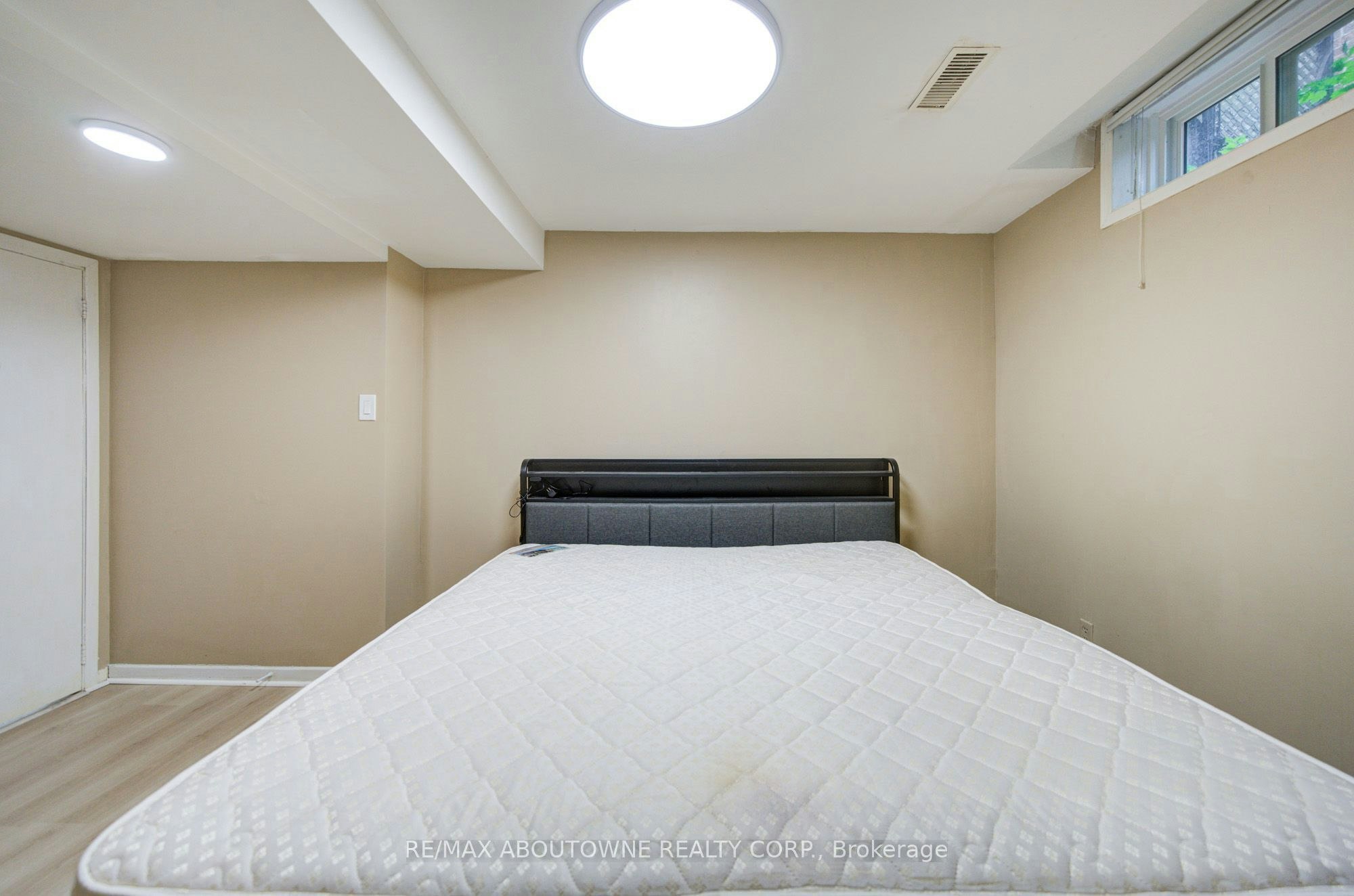 Lower-1156 Old Colony Road, Oakville, ON, L6M 1J8 - 24
