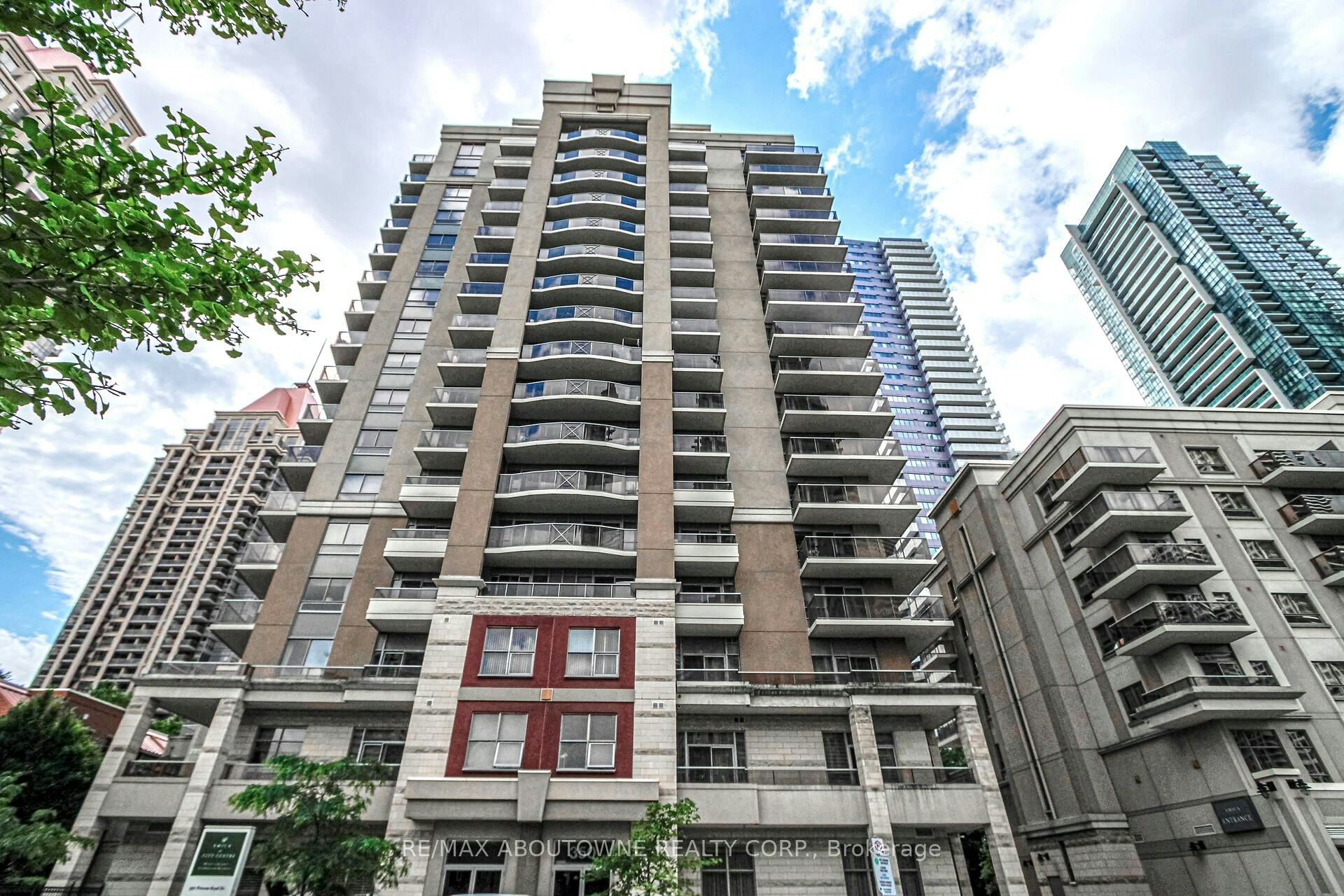 1002-350 Princess Royal Drive, Mississauga, ON, L5B 4N1