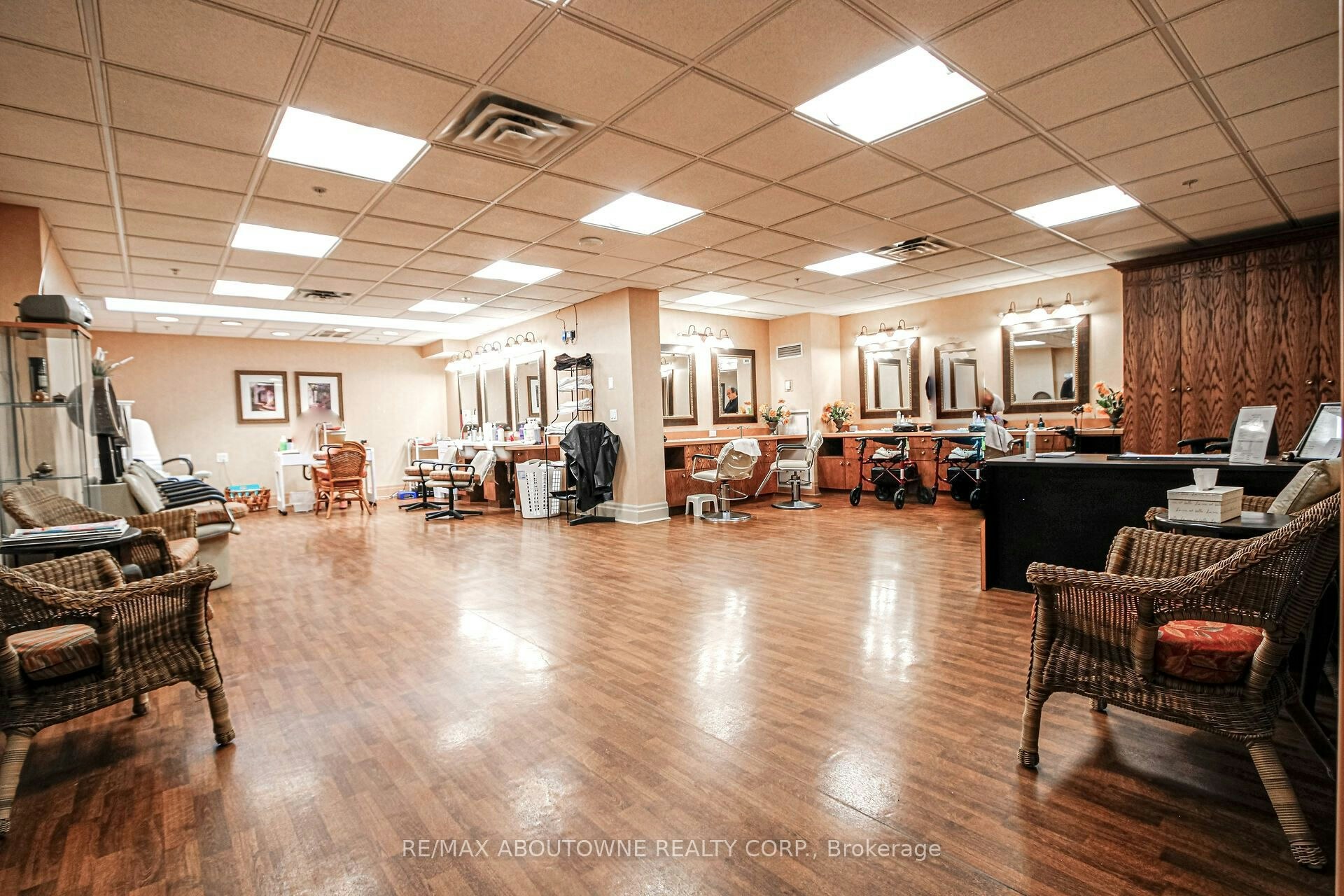 1002-350 Princess Royal Drive, Mississauga, ON, L5B 4N1 - 37