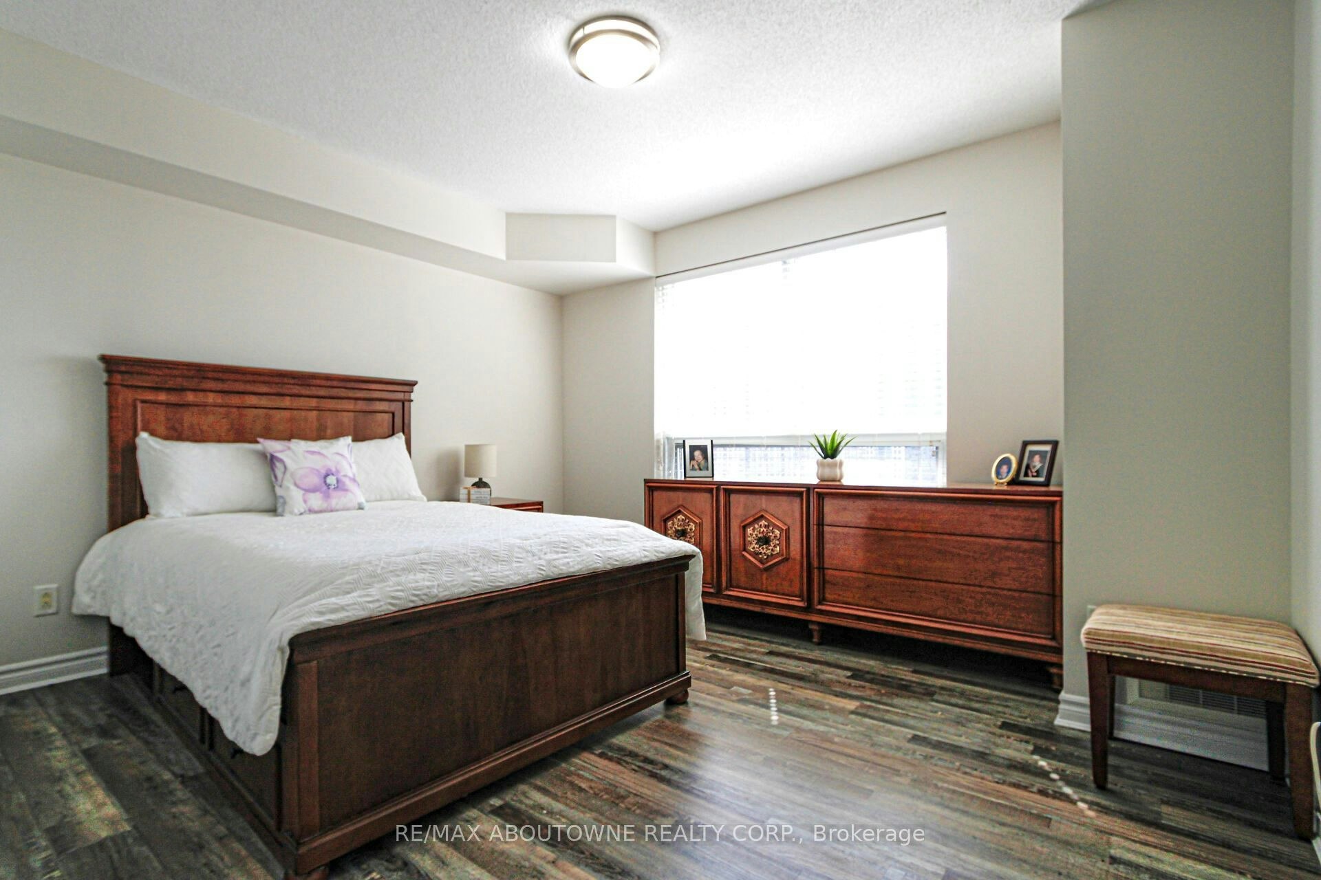 1002-350 Princess Royal Drive, Mississauga, ON, L5B 4N1 - 24