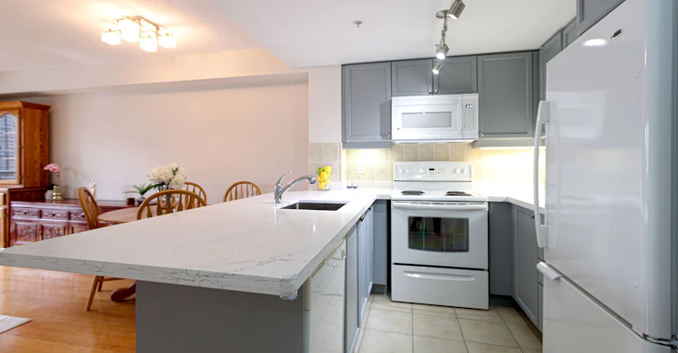 1002-350 Princess Royal Drive, Mississauga, ON, L5B 4N1 - 8