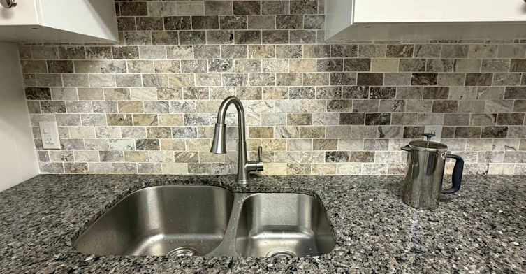 22 Baleberry Crescent, Toronto, ON, M9P 3L2 - 3