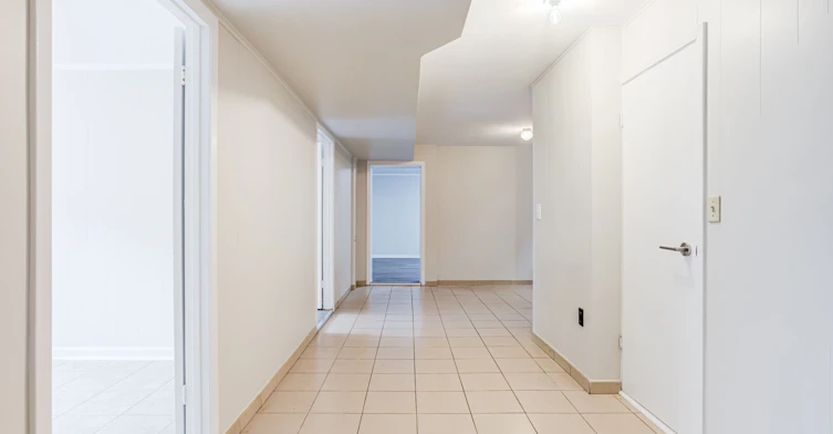 Bsmt-5 Paramount Court, Toronto, ON, M6M 2L3 - 6