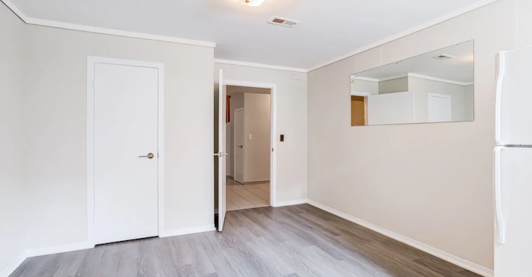 Bsmt-5 Paramount Court, Toronto, ON, M6M 2L3 - 17