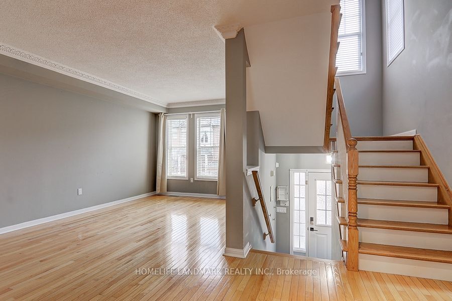 165-5980 Whitehorn Avenue, Mississauga, ON, L5V 2Y3 - 4