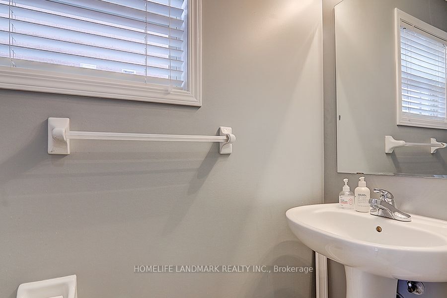165-5980 Whitehorn Avenue, Mississauga, ON, L5V 2Y3 - 9