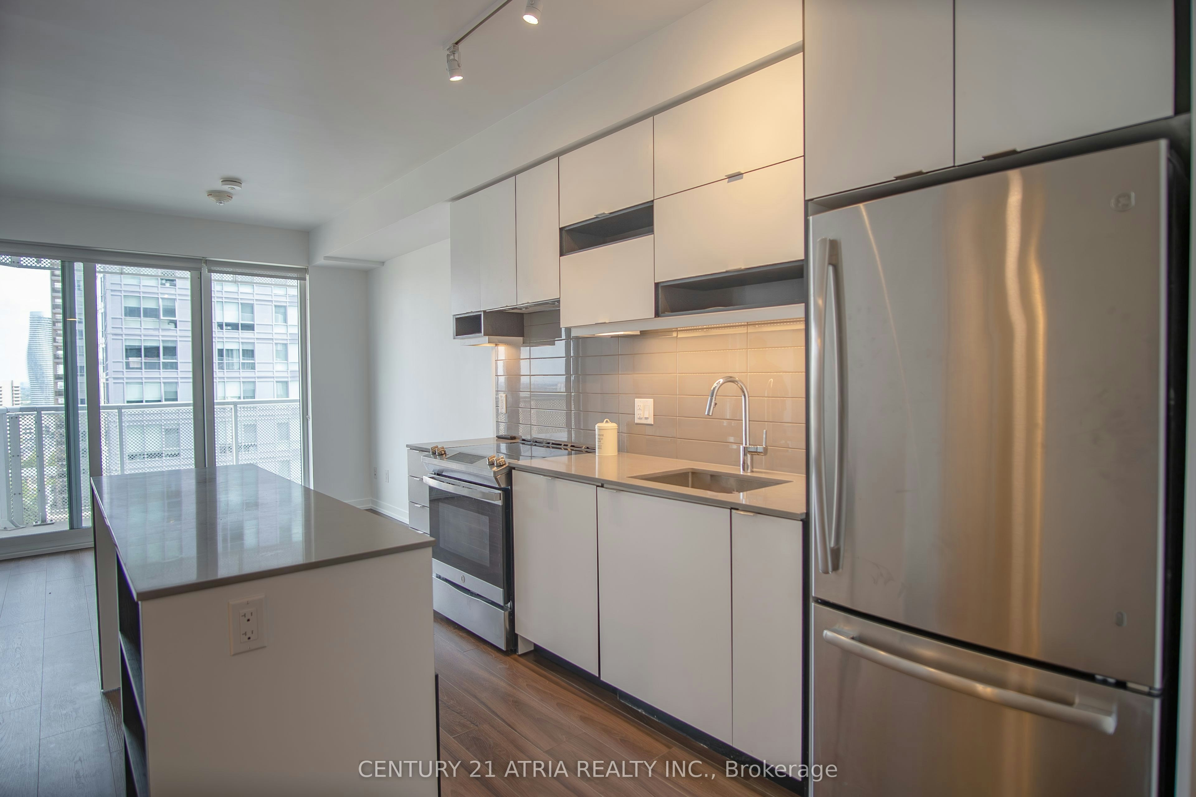 1405-4065 Confederation Parkway, Mississauga, ON, L5B 0L4