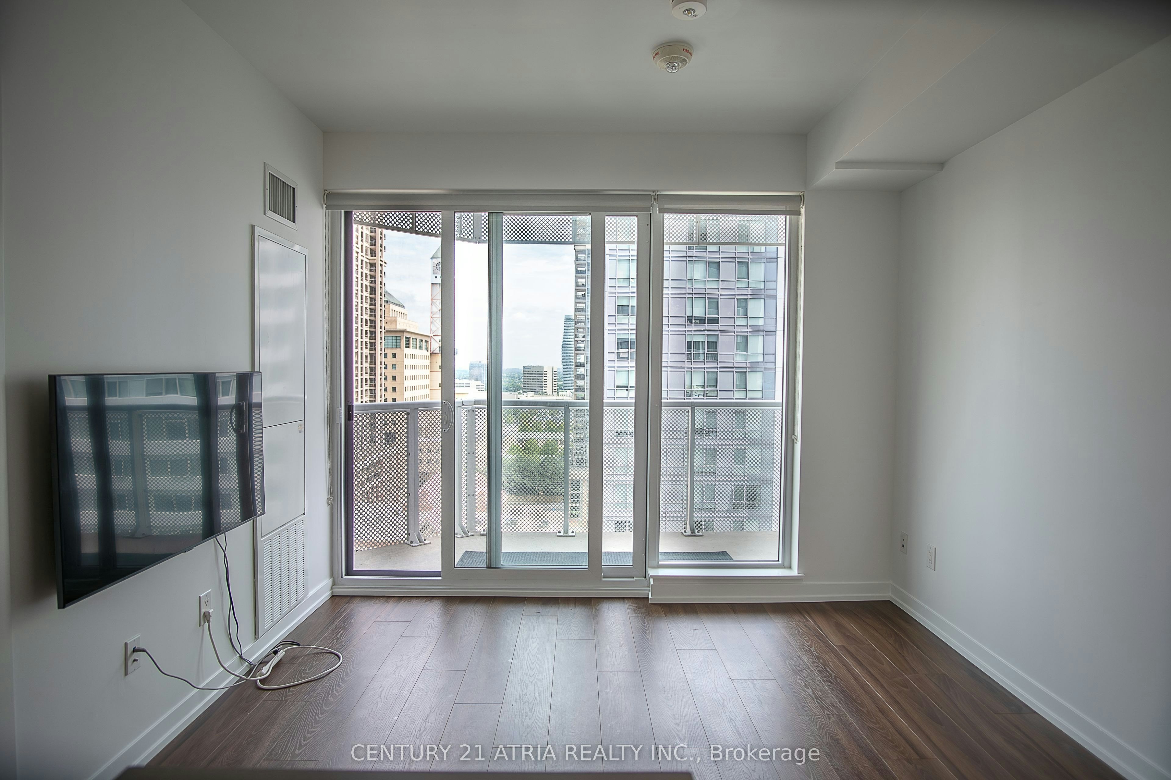 1405-4065 Confederation Parkway, Mississauga, ON, L5B 0L4 - 3