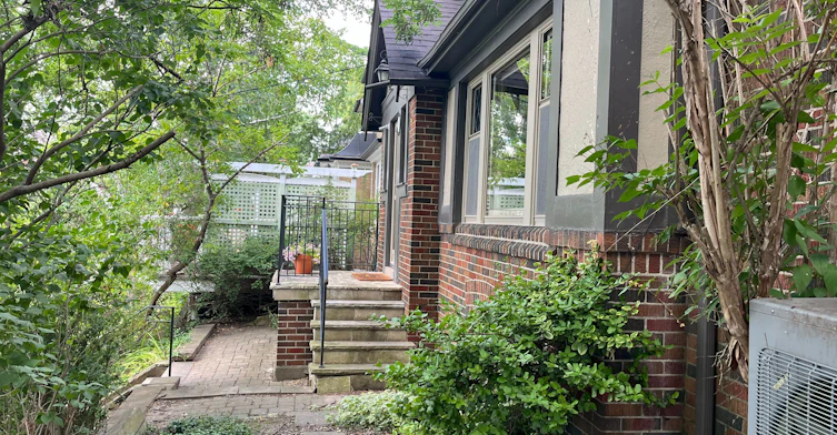 25 Halford Avenue, Toronto, ON, M6S 4G1 - 3