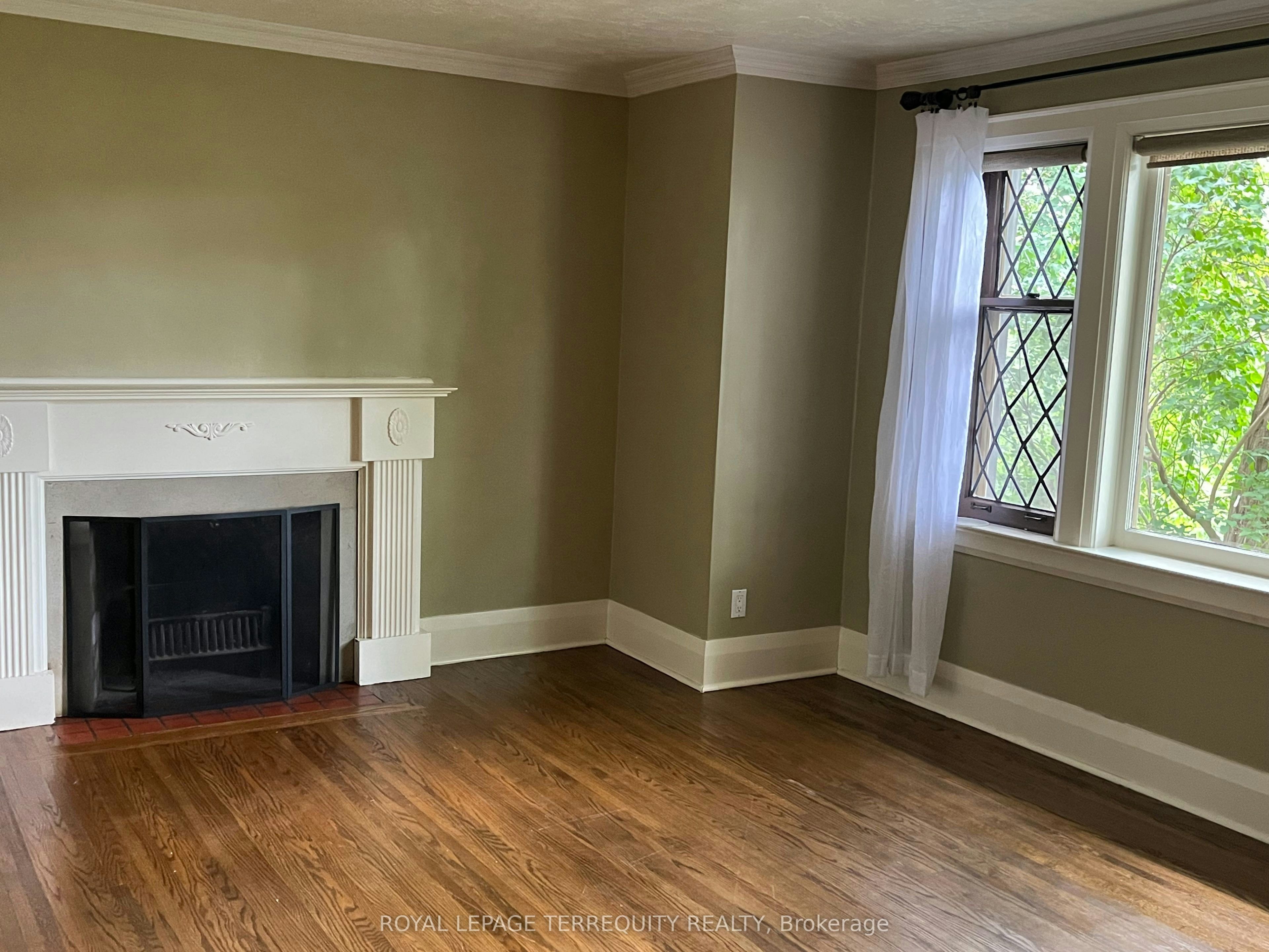 25 Halford Avenue, Toronto, ON, M6S 4G1 - 4