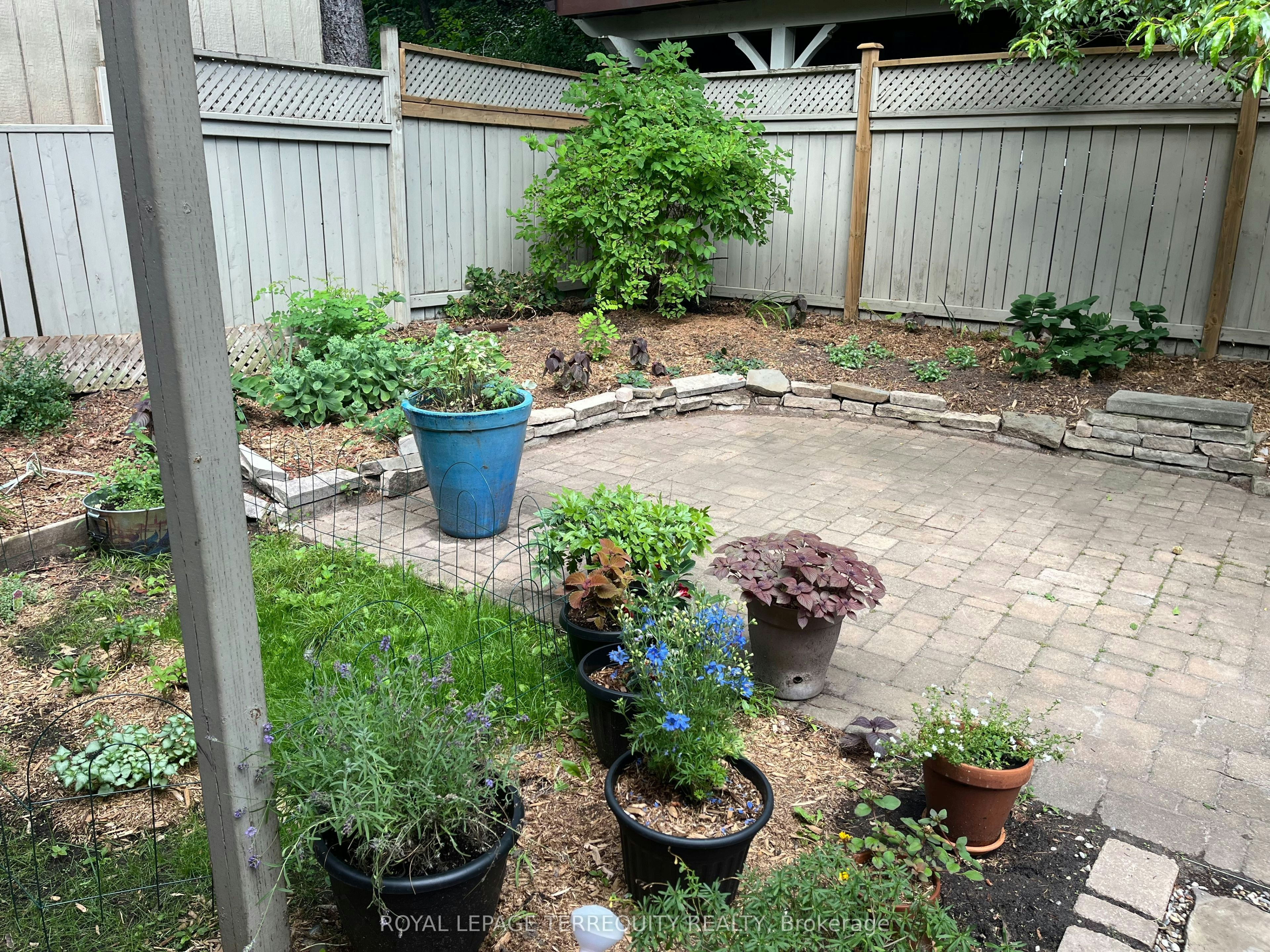 25 Halford Avenue, Toronto, ON, M6S 4G1 - 15