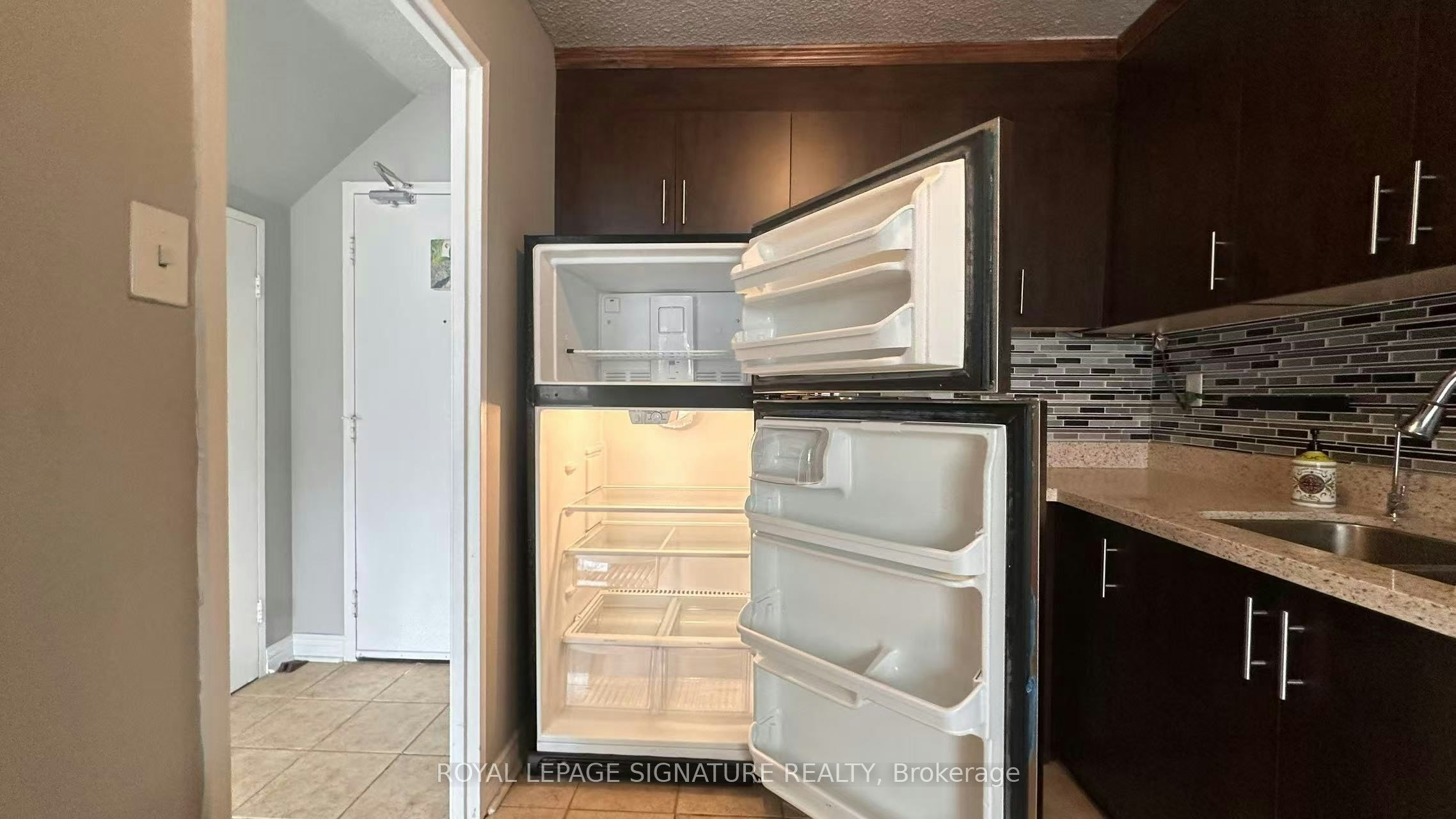 109-2121 Roche Court, Mississauga, ON, L5K 2C7 - 4