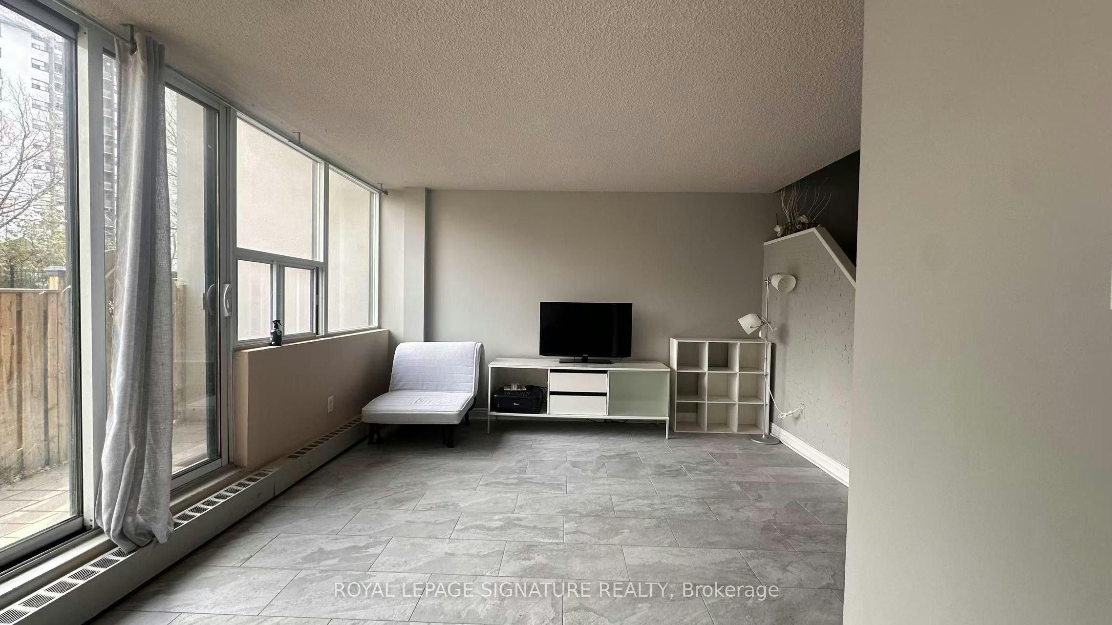 109-2121 Roche Court, Mississauga, ON, L5K 2C7 - 10