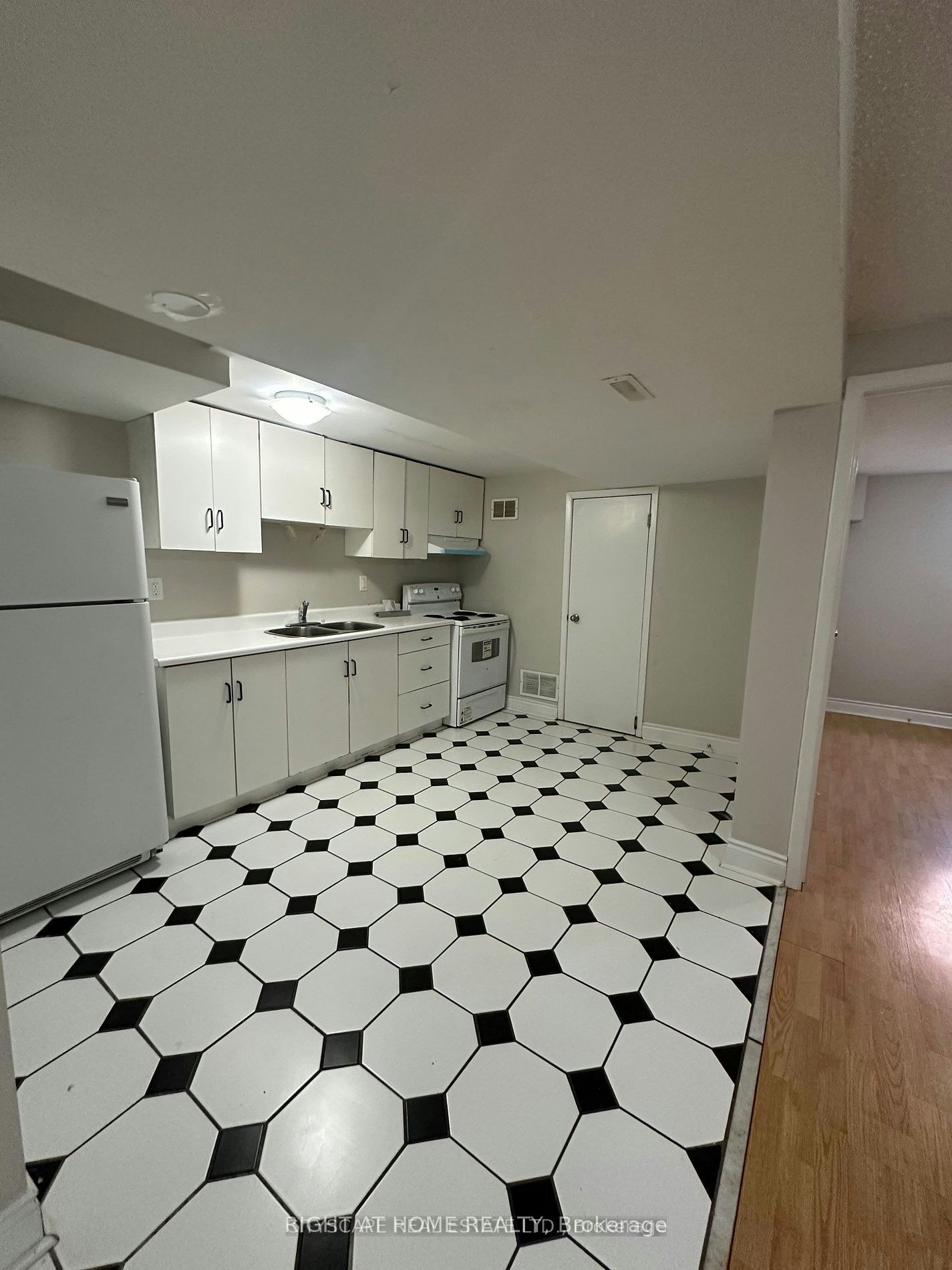 Lower-56 Stanwell Drive, Brampton, ON, L6Z 3Y6 - 2