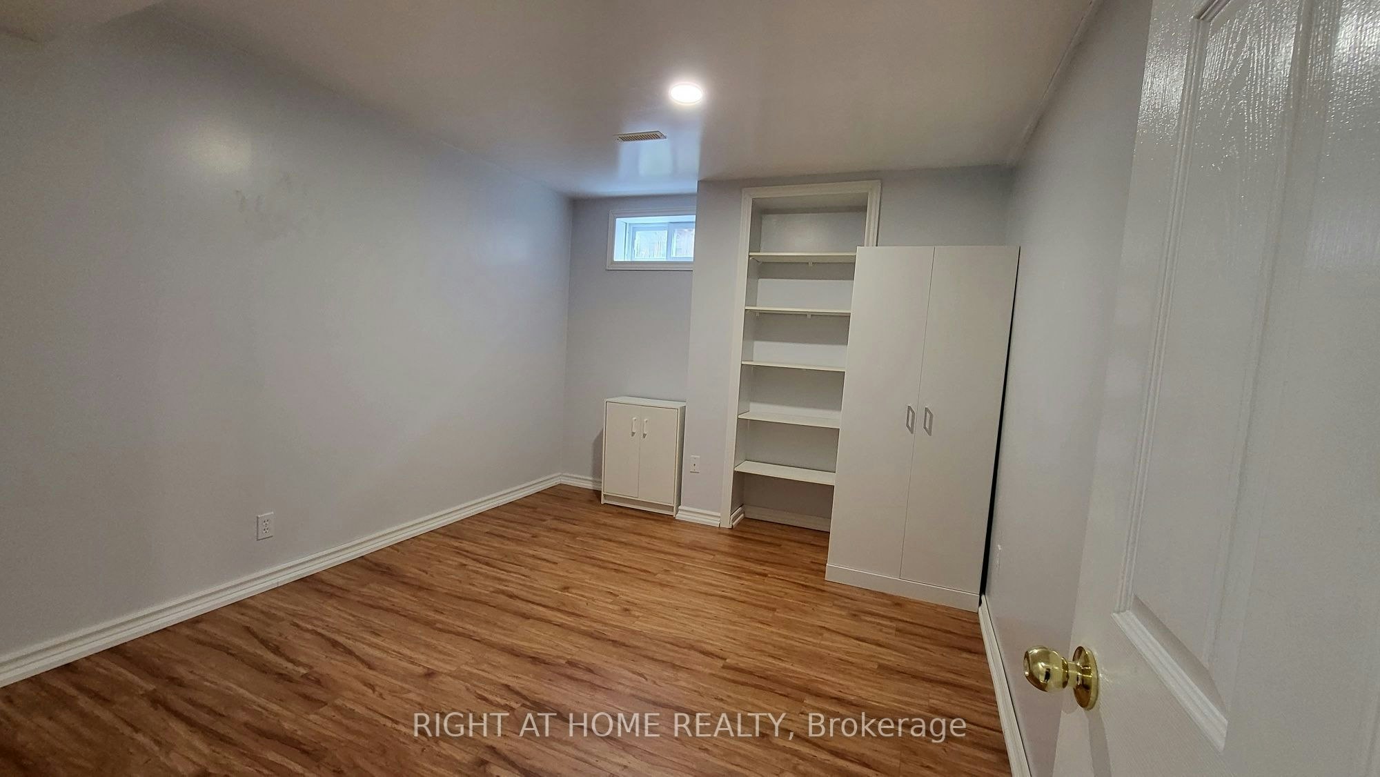Lower-5402 Fasdon Court, Mississauga, ON, L5V 1Y8 - 4