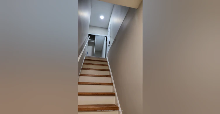 Lower-5402 Fasdon Court, Mississauga, ON, L5V 1Y8 - 2