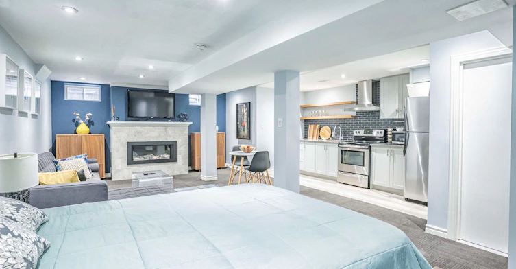 Lower-4 Purdy Crescent, Toronto, ON, M9N 3X8 - 7