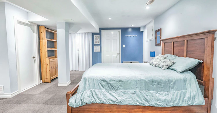 Lower-4 Purdy Crescent, Toronto, ON, M9N 3X8 - 23