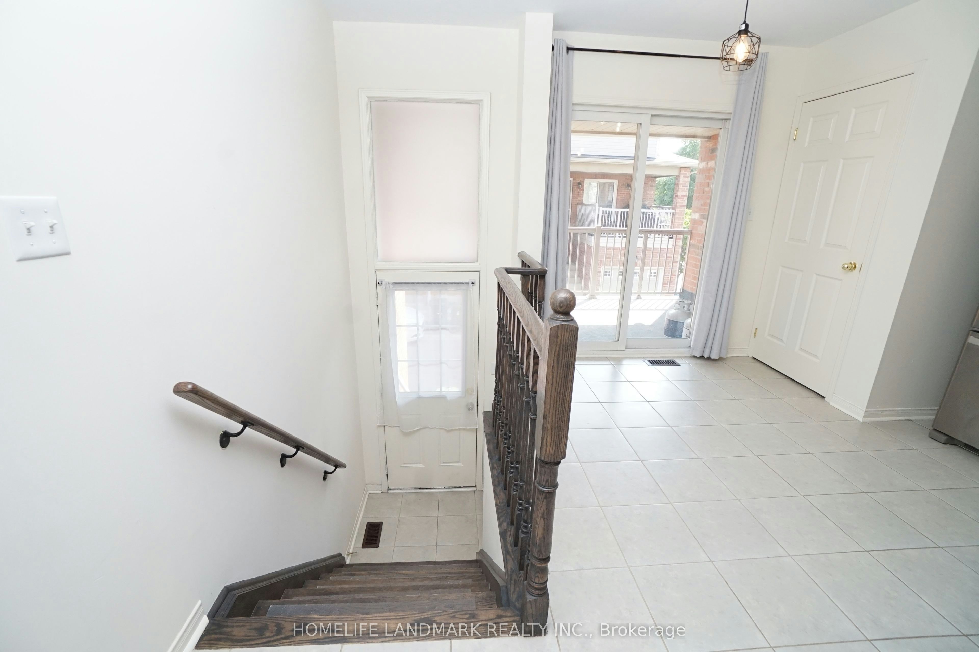 43 Odoardo Di Santo Circle, Toronto, ON, M3L 0G4 - 20