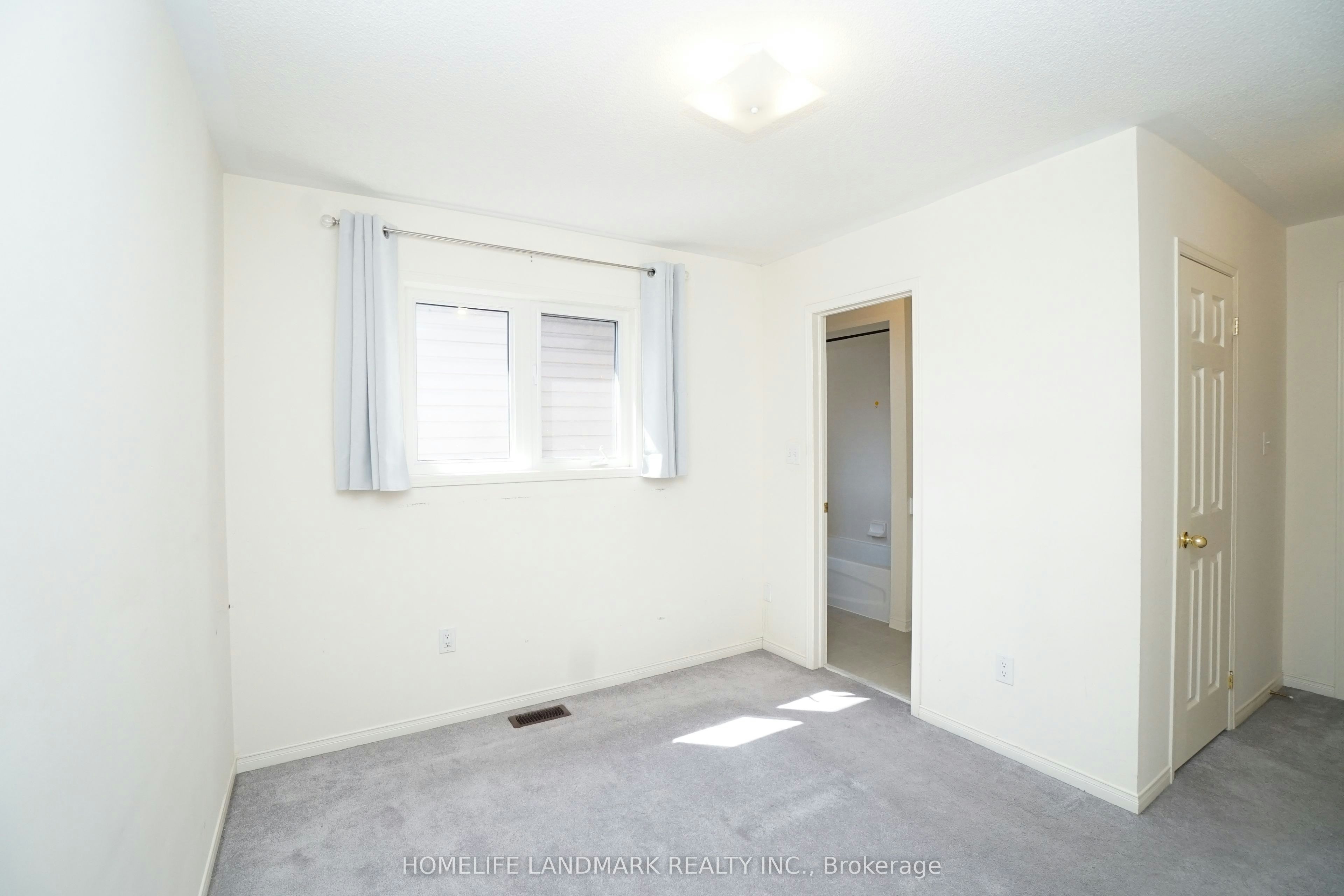 43 Odoardo Di Santo Circle, Toronto, ON, M3L 0G4 - 30