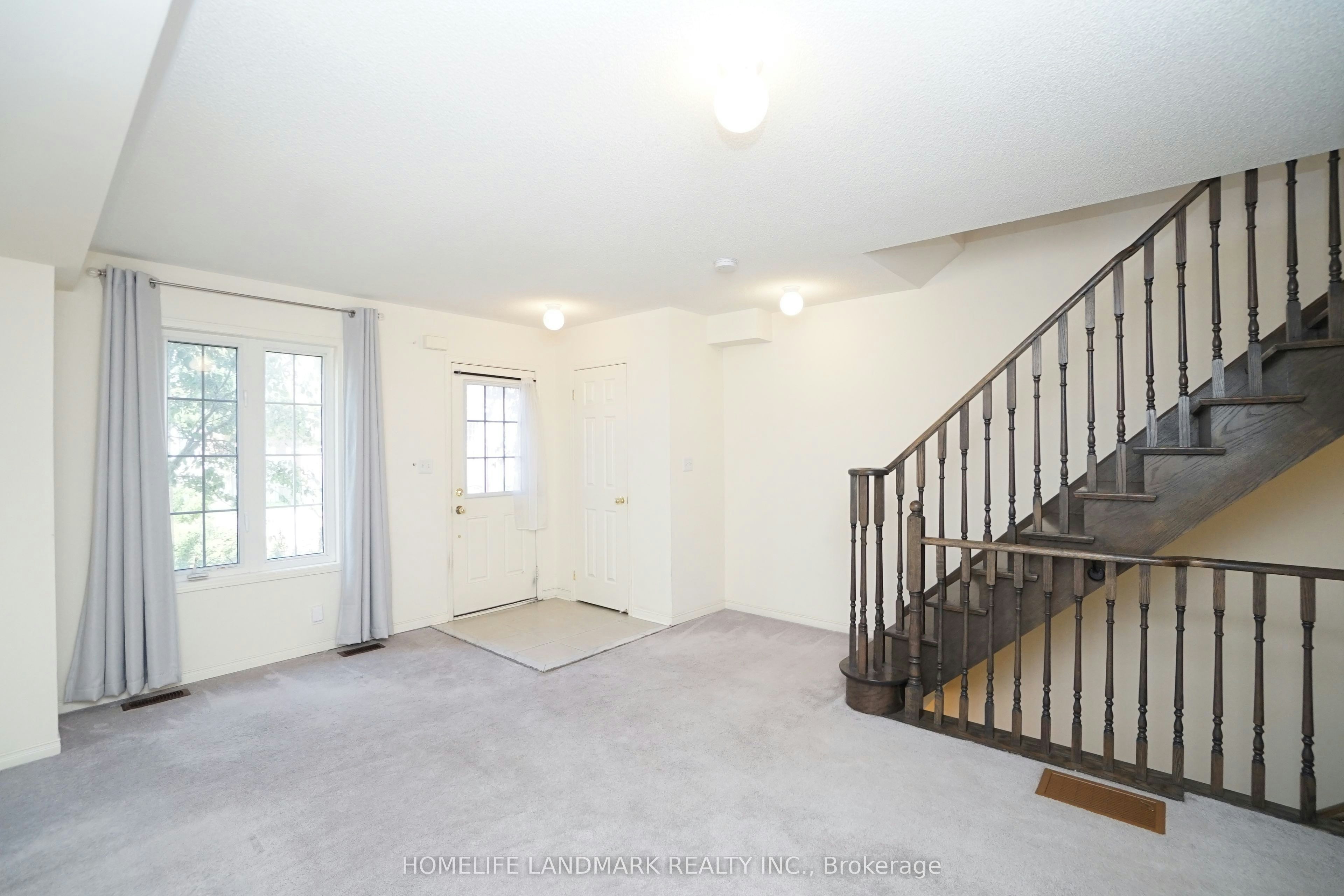 43 Odoardo Di Santo Circle, Toronto, ON, M3L 0G4 - 5