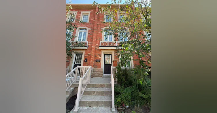 43 Odoardo Di Santo Circle, Toronto, ON, M3L 0G4